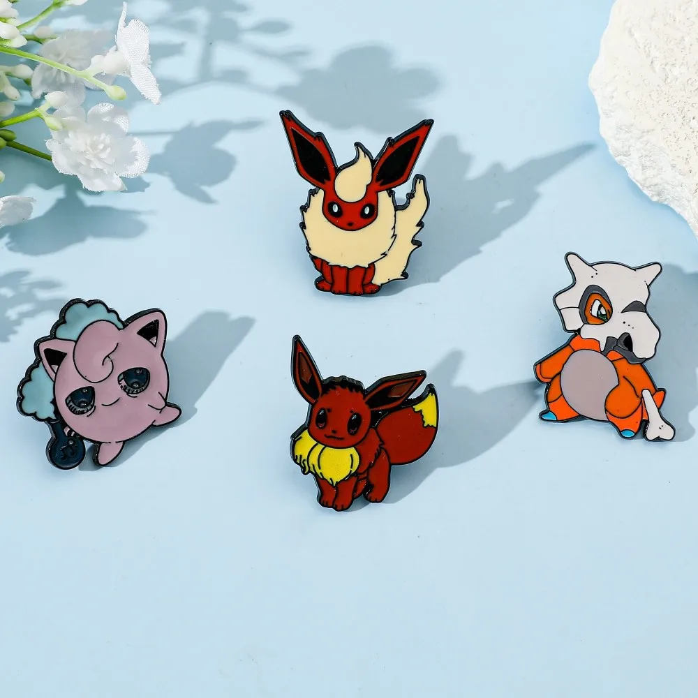 4 szt. Broszki z postaciami z  – Enamel Pin Set recenzja i cena